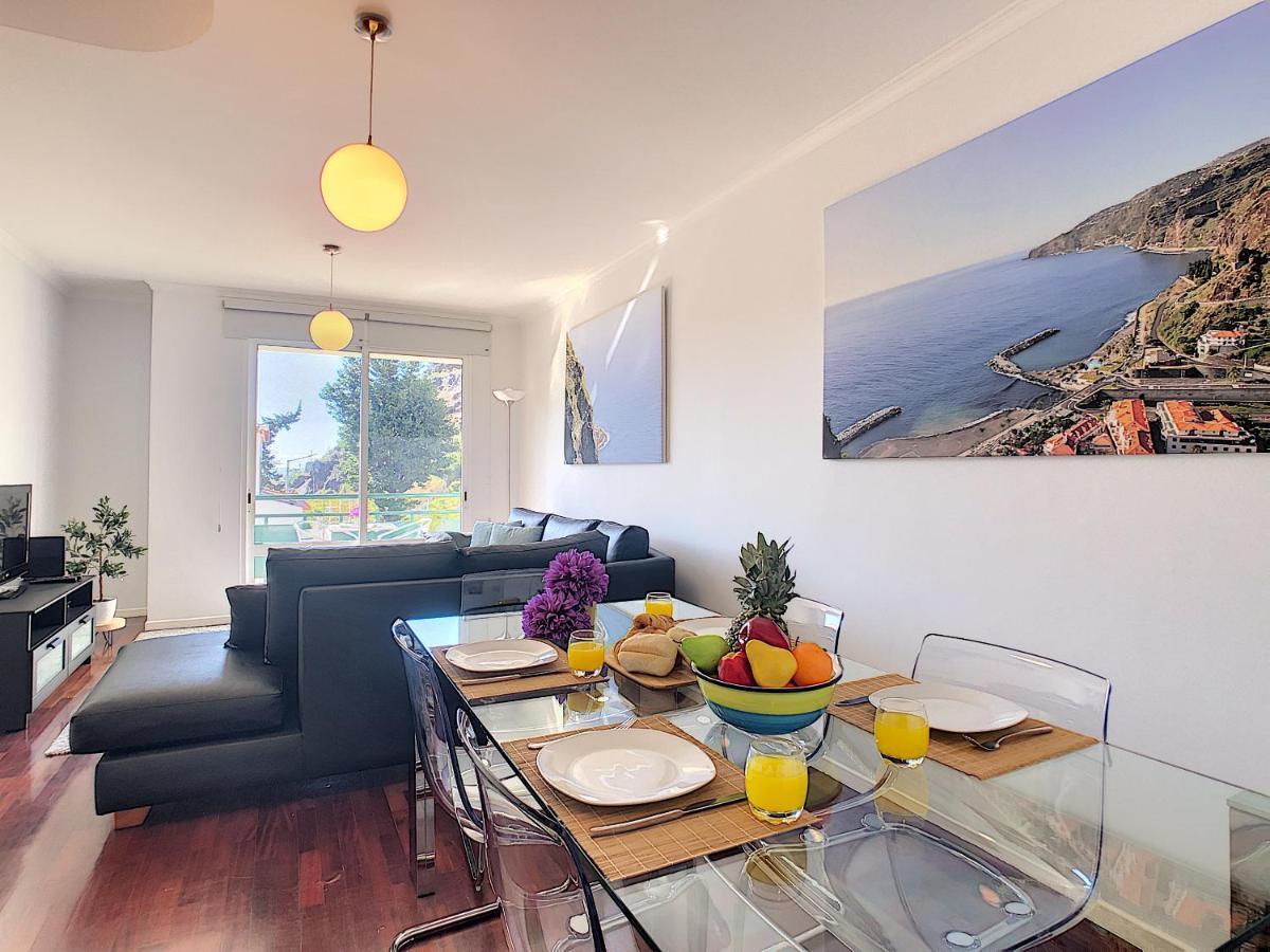 Sea N' Sun Apartment By Lovelystay Ribeira Brava Extérieur photo